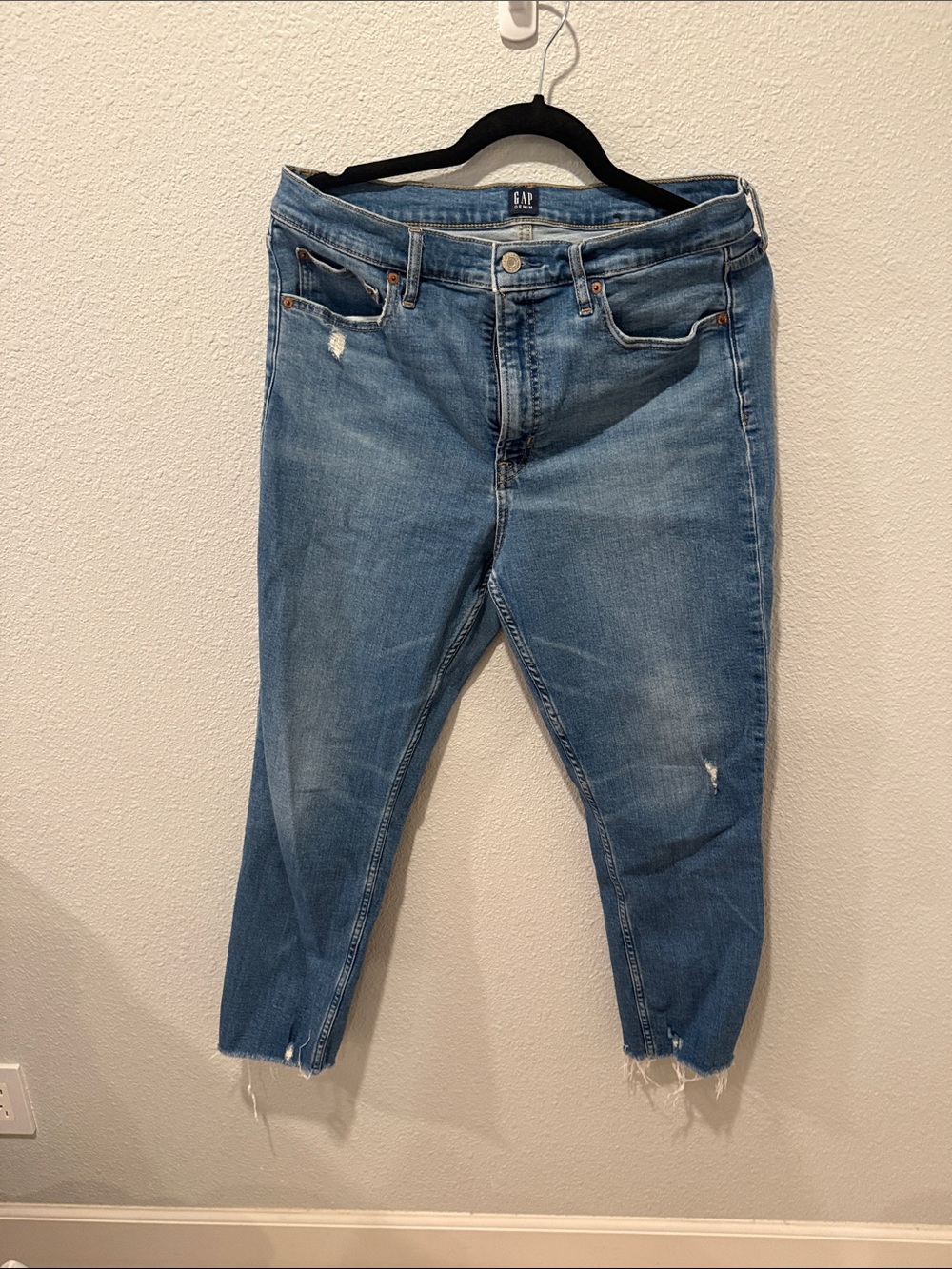 GAP Women's High-Rise Light Blue Distressed Jeans